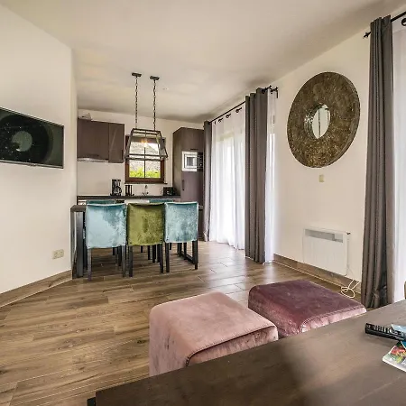 Three-bedroom Holiday In Linstow بيت للعطل *